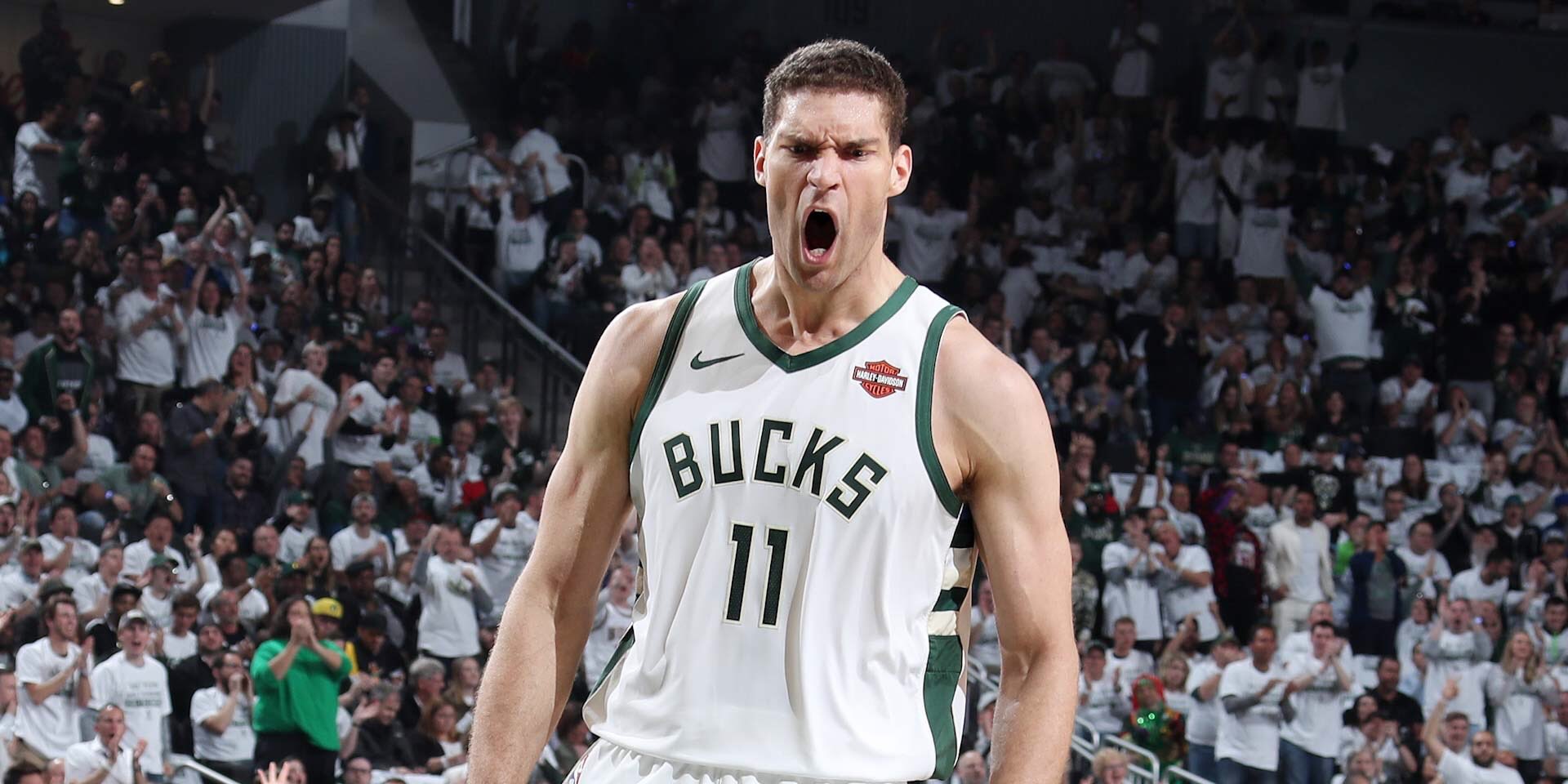 巴塞罗那教练压力巨大！，字母哥遭遇十持续失利比赛高潮迭起的简单介绍