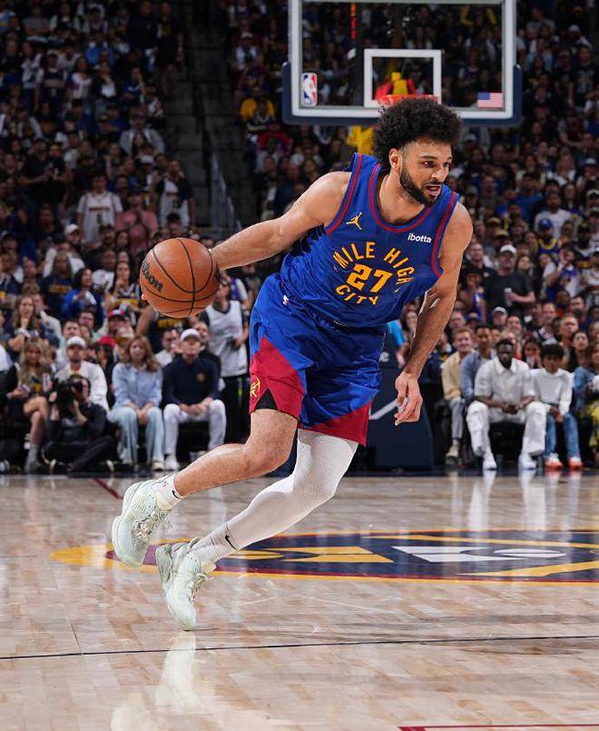 关于西班牙队不断突破！，穆雷连续十五场比赛得分超过刷新纪录气势如虹延续的信息